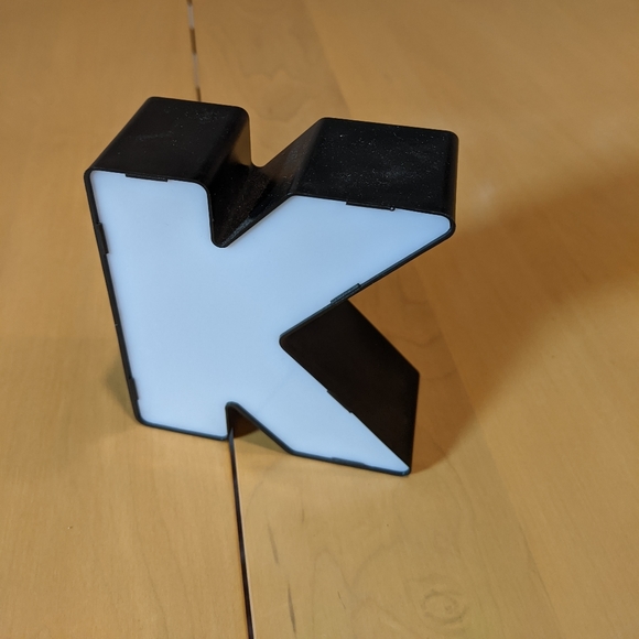 K initial light - Picture 2 of 3